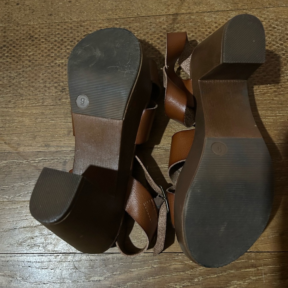 Universal Thread Block Heel Platform Sandals Brown Size 9 - Picture 3 of 4